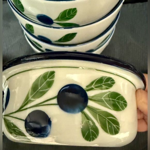 4 Dansk “Berries” 5.25” bowls. - Picture 8 of 16